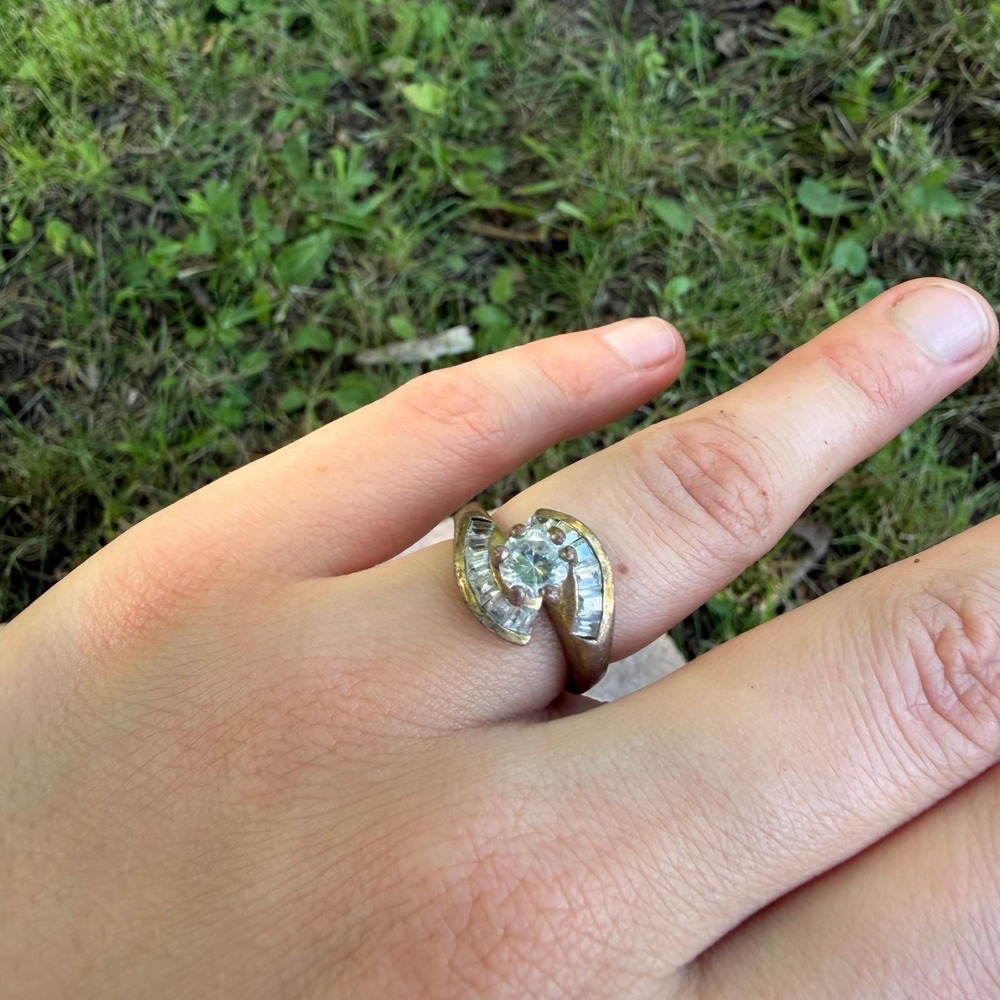 Vintage Bypass Statement Ring Women Size 6.5 Gold Tone Clear Baguette Accents